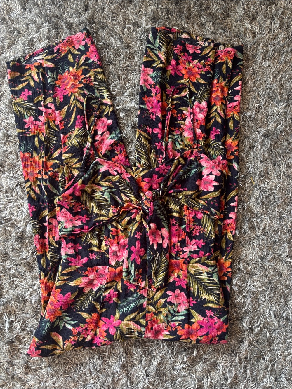 DEX | M | Floral Wide-Leg Jumpsuit in Black with Pink Floral Print - Picture 4 of 5